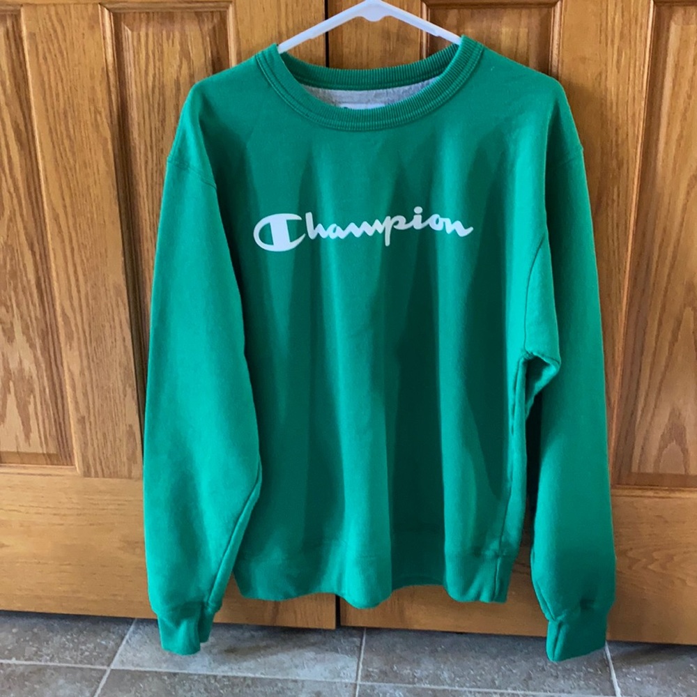 Kelly green Champion crewneck sweatshirt